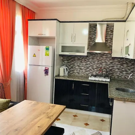 Apartmán Furnished With Pool, Location Close To The Sea