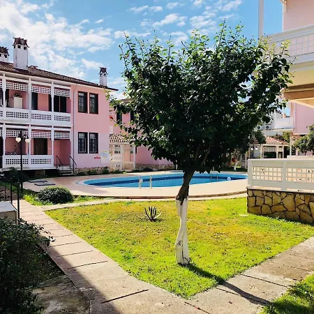 Furnished With Pool, Location Close To The Sea Apartmán *